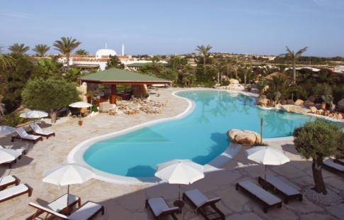 Massaggi in barca e spa nel dammuso Lampedusa, è (anche) paradiso del relax