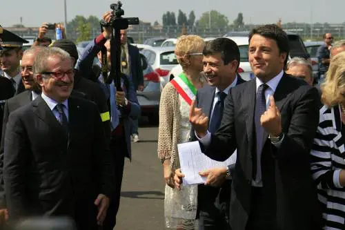 Renzi bacchetta gli statali: "Chi lavora male, va a casa"