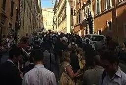 Le opposizioni insorgono: marcia sul Colle