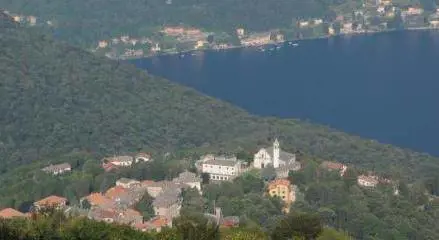 Incontri d'autore sull'altro ramo del Lario