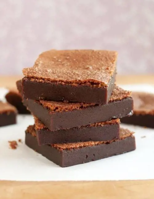 Brownies cremosi alla nutella con solo due ingredienti 