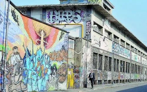 Pisapia sdogana il Leonka: affare fatto