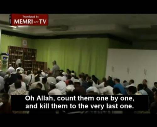 "A morte tutti gli ebrei". Alfano espelle l'imam