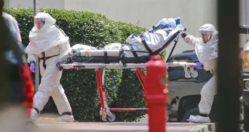 Ebola, primo caso in Spagna: ora l'allarme sbarca in Europa