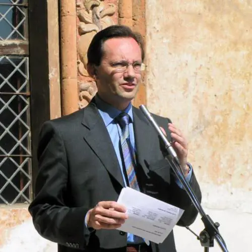Sesso con gli studenti: 11 anni al prof ​di Costigliole Saluzzo