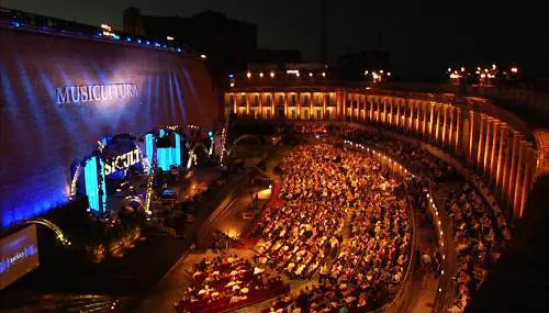 Macerata, una regia troppo "creativa" per Tosca