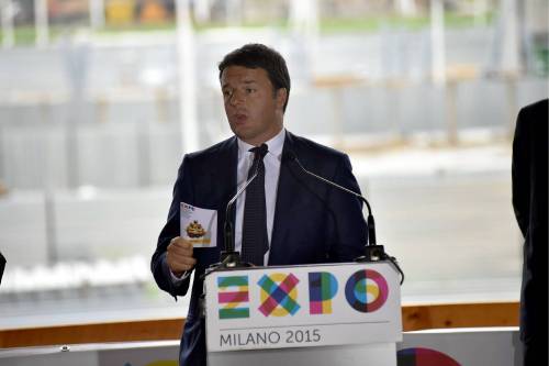 Renzi ai cantieri dell'Expo: "Stiamo restituendo l'orgoglio al Paese"