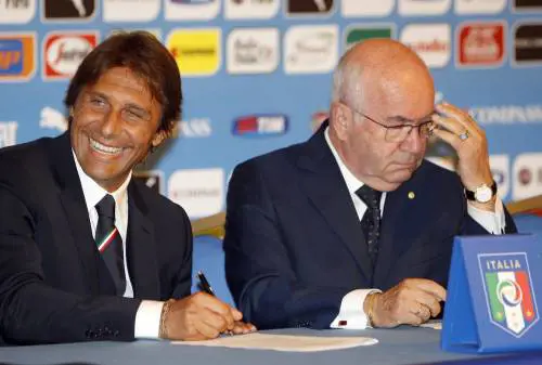 Conte si veste d'azzurro «Vittoria dolce condanna»
