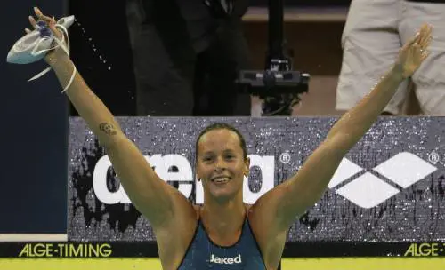 Nuoto, la staffetta fuori dalla finale mondiale. La rabbia della Pellegrini