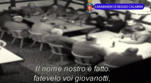 Un fotogramma del video diffuso dai carabinieri  di Reggio Calabria