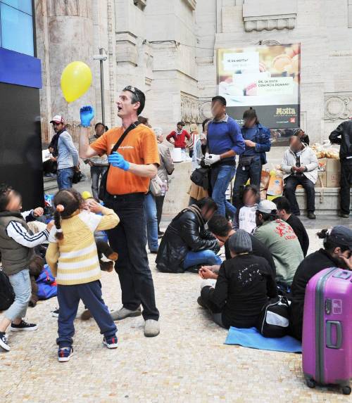 Finita la tregua estiva Altri seicento siriani alla Stazione Centrale