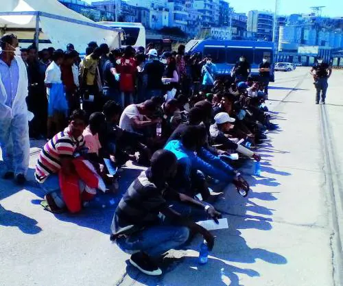 L'Ordine dei giornalisti censura anche le parole: vietato dire clandestino
