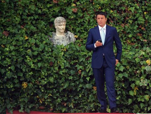 Renzi: "L'Italia deve cambiare. Non guardo in faccia nessuno"