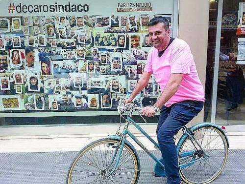 A Bari è guerra di bandiere per la tassa alla scuola inglese