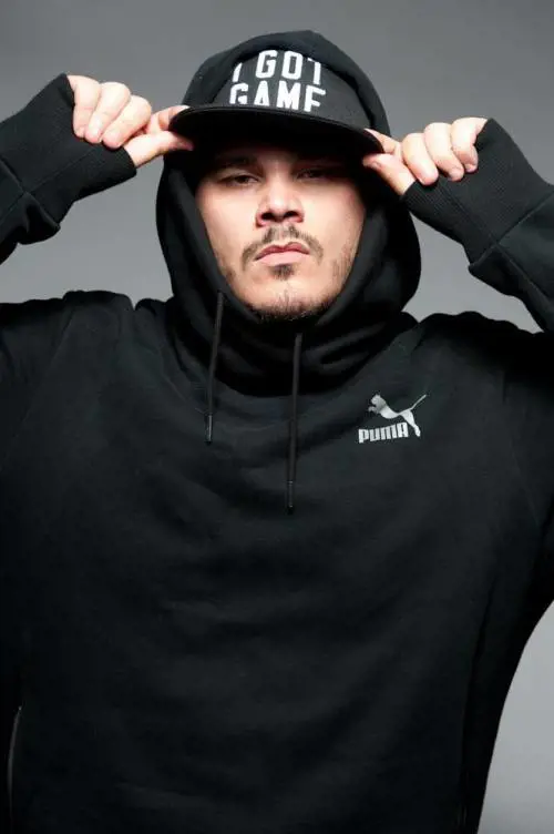 Intervista a Ensi: "Il mio hip hop è solido come una pietra"