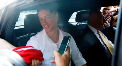 Galliani accoglie Torres al suo arrivo