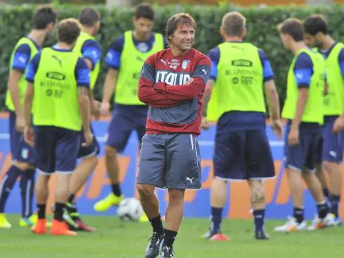 Insonnia Conte per svegliare l'Italia