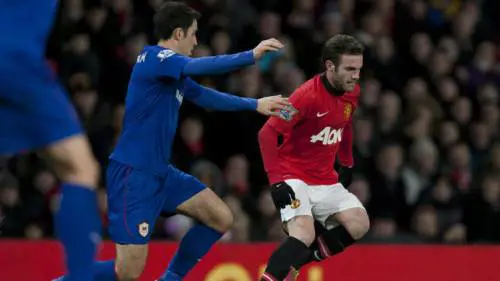 Dopo l'esperienza al Chelsea, per Mata all'Old Trafford 18 presenze e 7 reti