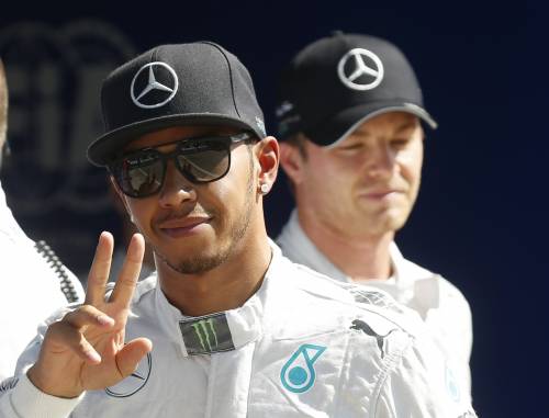Gp di Monza: Hamilton è in pole, settima la Ferrari di Alonso
