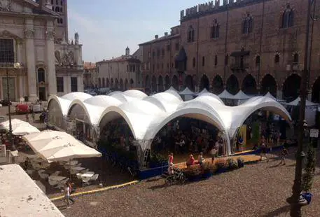 Psichiatri, lettori deboli, milf e hipster: il meglio del festival di Mantova