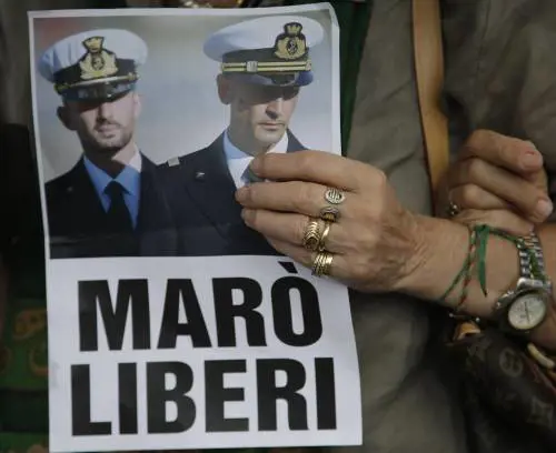 Marò, spiragli per il rientro di Latorre