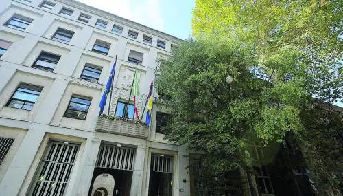 È abolita, ma riscuote le tasse: alla Provincia il 5% della Tari