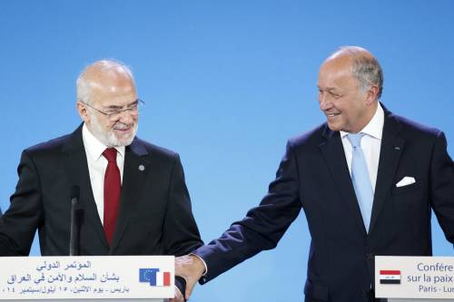 A Parigi summit dei Paesi anti-Isis: "Sostenere l'Iraq con ogni mezzo"