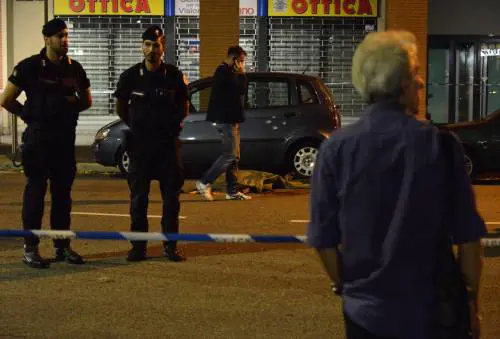 Bruzzano, scene da Far West Due morti in una sparatoria