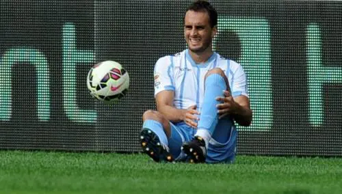 Tegola in casa laziale: infortunio per Gentiletti, fuori per 6 mesi