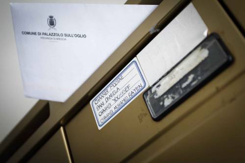 Donna uccisa a coltellate nel Bresciano