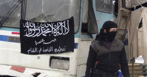 Un membro del Fronte al-Nusra, gruppo attivo in Siria e affiliato ad al-Qaeda