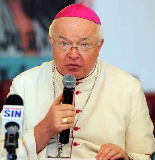"Io, violentato dal cardinale sulla spiaggia di S. Domingo"