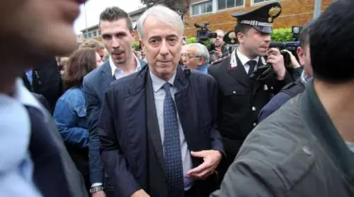 Pisapia sindaco smemorato: non commemora le foibe