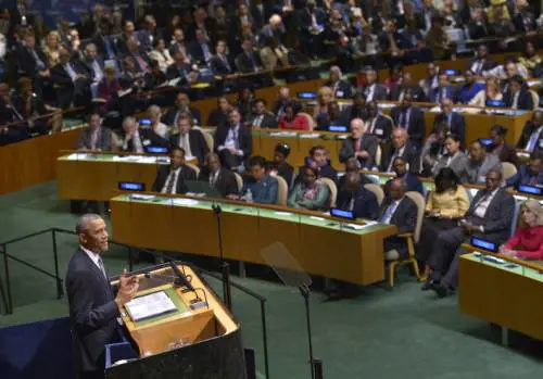 Obama: "In Siria 15mila jihadisti da 80 Paesi"