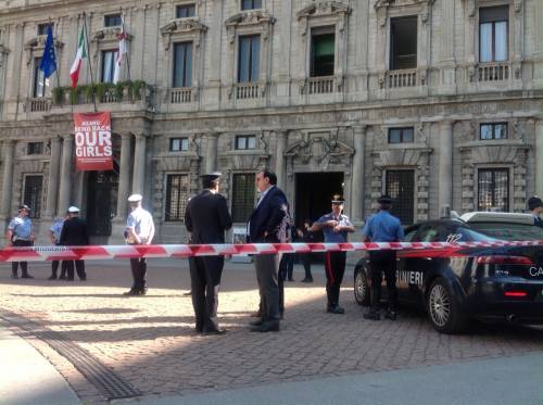 Milano, rientrato l'allarme bomba a Palazzo Marino