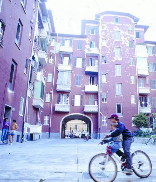 La Lega va alla guerra nelle case popolari: «Esercito anti-abusivi»