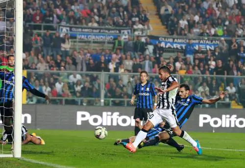 L'Atalanta perdona, Tevez e Buffon no