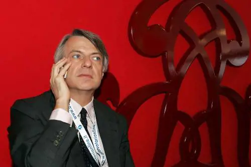 Addio di de Bortoli al Corsera: bordate ad azionisti e a Renzi