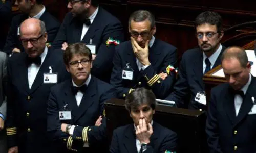 Cancellato il tetto agli stipendi dei commessi della Camera