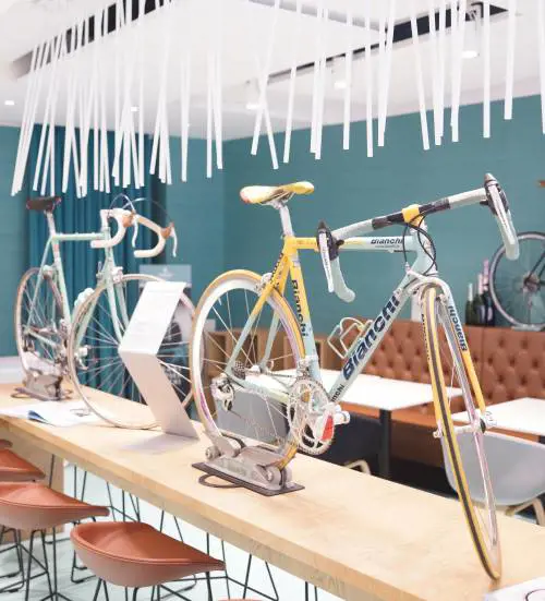 Bianchi, la bici del «Pirata» apre un caffè in San Babila