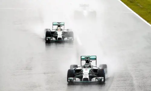 Suzuka, è già polemica sicurezza in gara