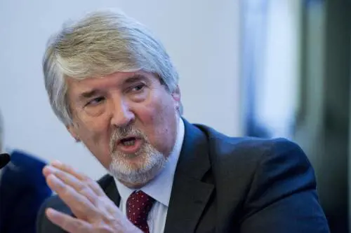 Il ministro magna e piange