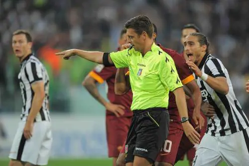 Tra aggressioni, insulti e minacce: arbitri italiani pronti allo sciopero