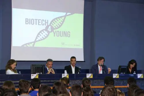 Le frontiere del biotech spiegate agli studenti