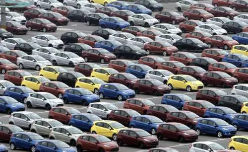 Il mondo è in crisi ma è nuovo record per l'auto