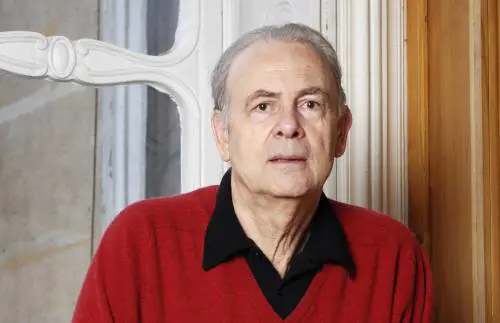 Modiano usa la memoria per ricordarci della morte