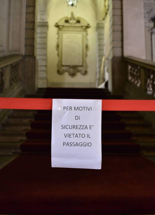 Consegnate solo tre anni fa Le case cadono già a pezzi