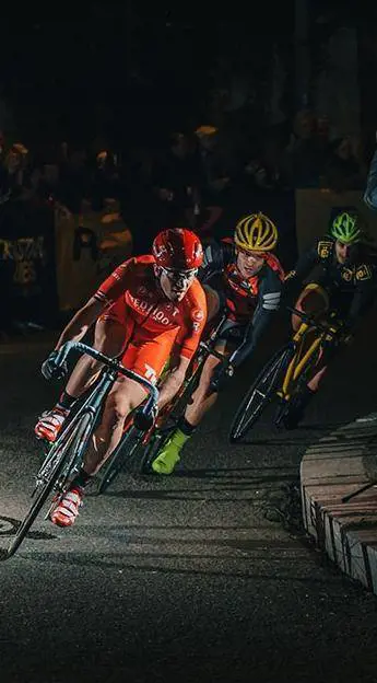 Mondiale a scatto fisso Quando correre in bici è una sfida clandestina