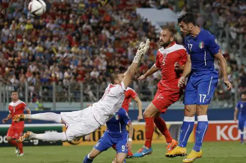 Conte ha il suo Pel(l)è. "Rocky" Graziano ci mette il ko, l'Italia ci mette il sonnifero
