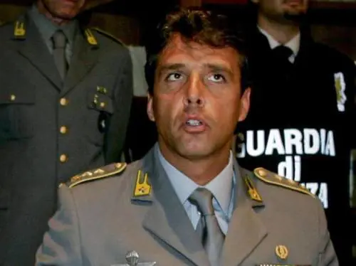 Napoli, in manette due colonnelli della Guardia di Finanza